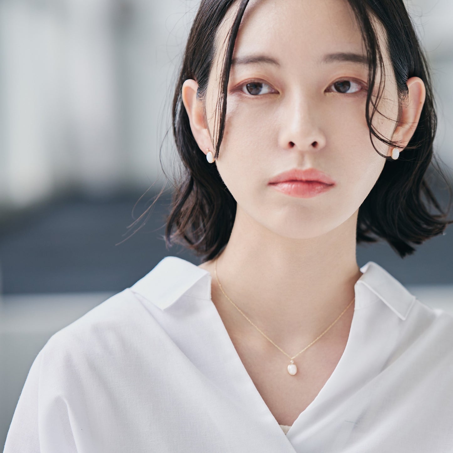 K10 ホワイトアゲート × ホワイトトパーズ スタッドピアス