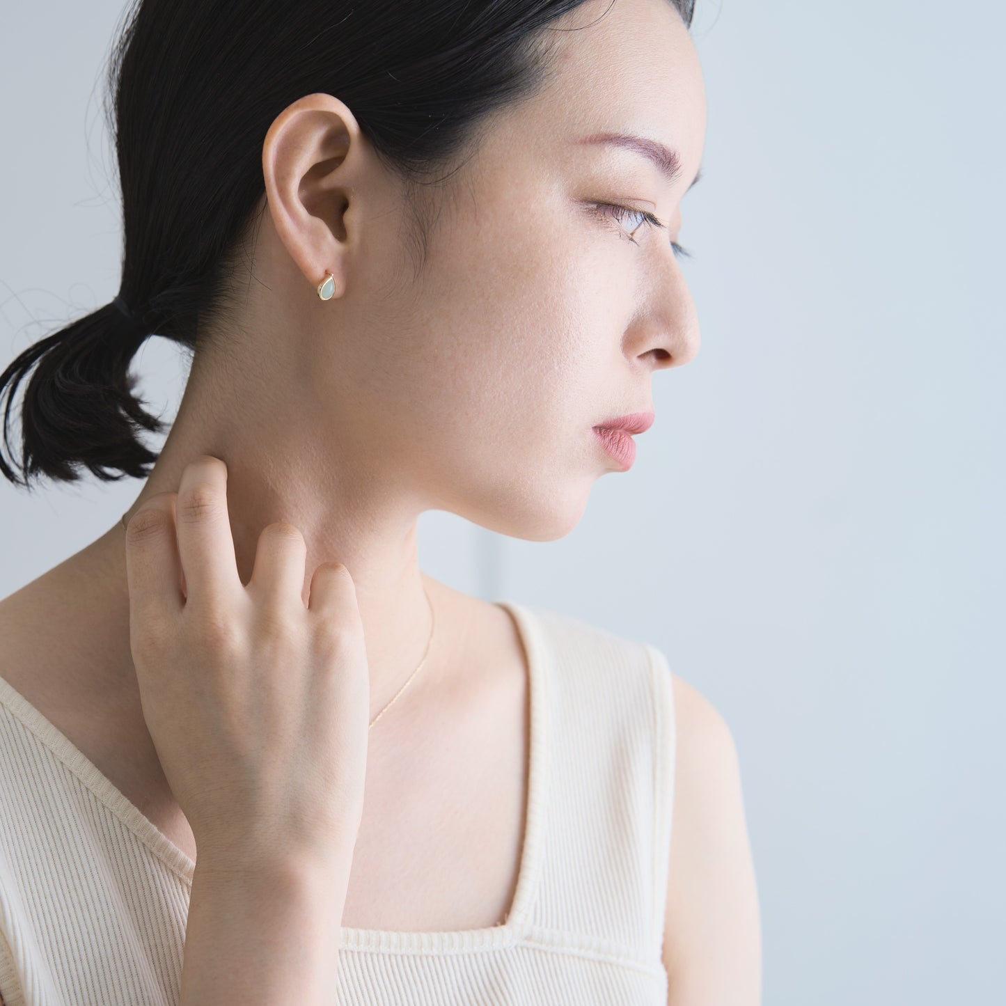 K10 ミントグリーンオパール ピアス(ドロップ)