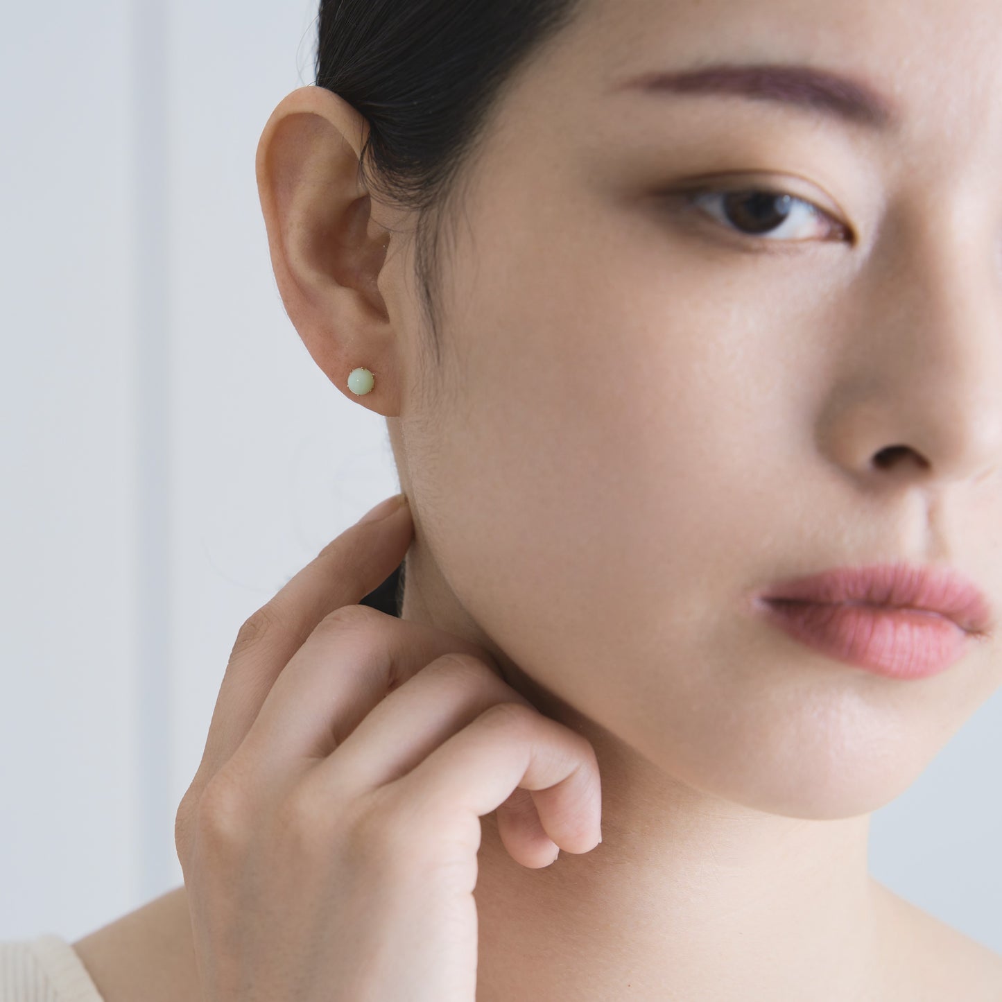 K10 ミントグリーンオパール ピアス
