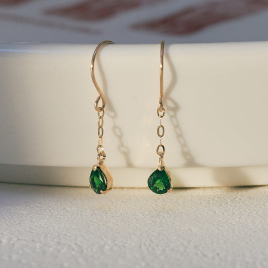 K10 グリーンガーネット フックピアス