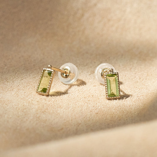 K10 つや消し スクエア ピアス - ➁(ペリドット)