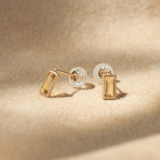 K10 つや消し スクエア ピアス - ➁(シトリン)