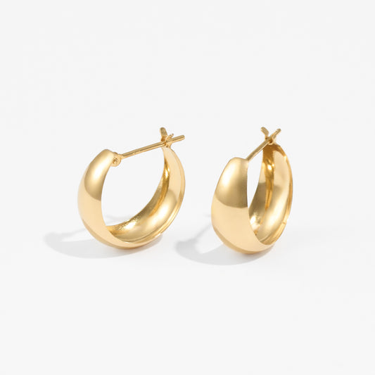 K18 月甲 フープピアス(15×7)