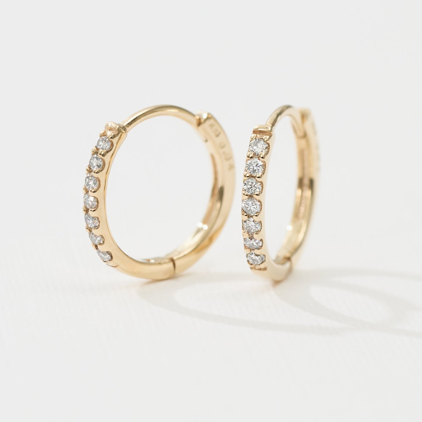 K10 ダイヤモンド 計0.08ct フープピアス