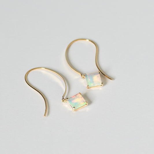 K10 スクエアオパール フックピアス(01)