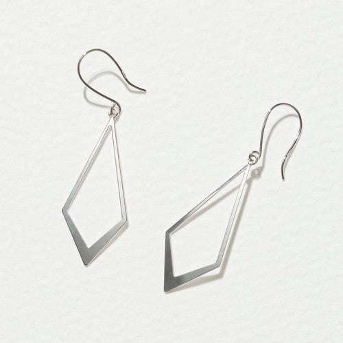 K10 ひし形 フックピアス(ホワイト)