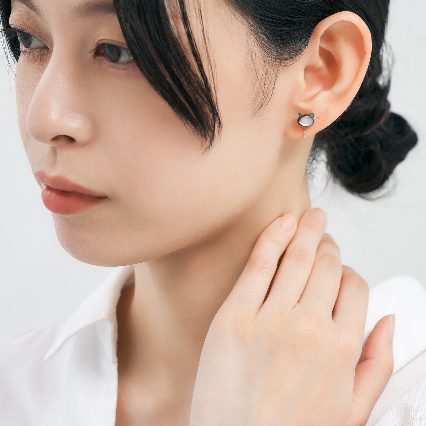 K10 クロネコ イヤリング