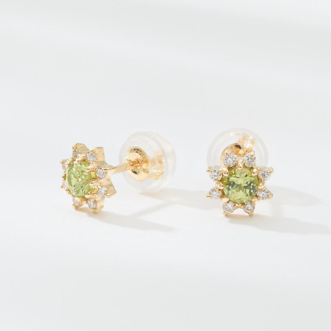 K18 誕生石×ダイヤモンド スタッドピアス (8月:ペリドット)