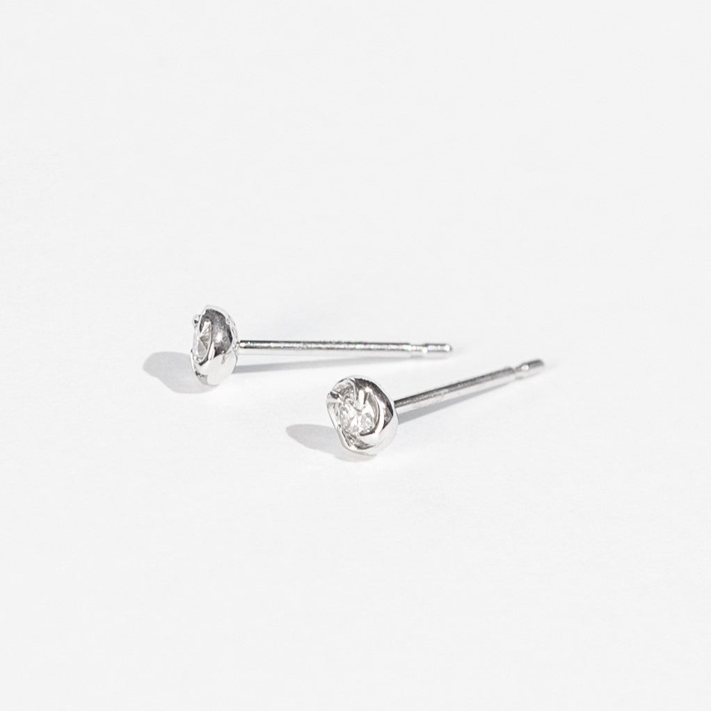 Pt900 ダイヤモンド 0.1ct サークル ピアス
