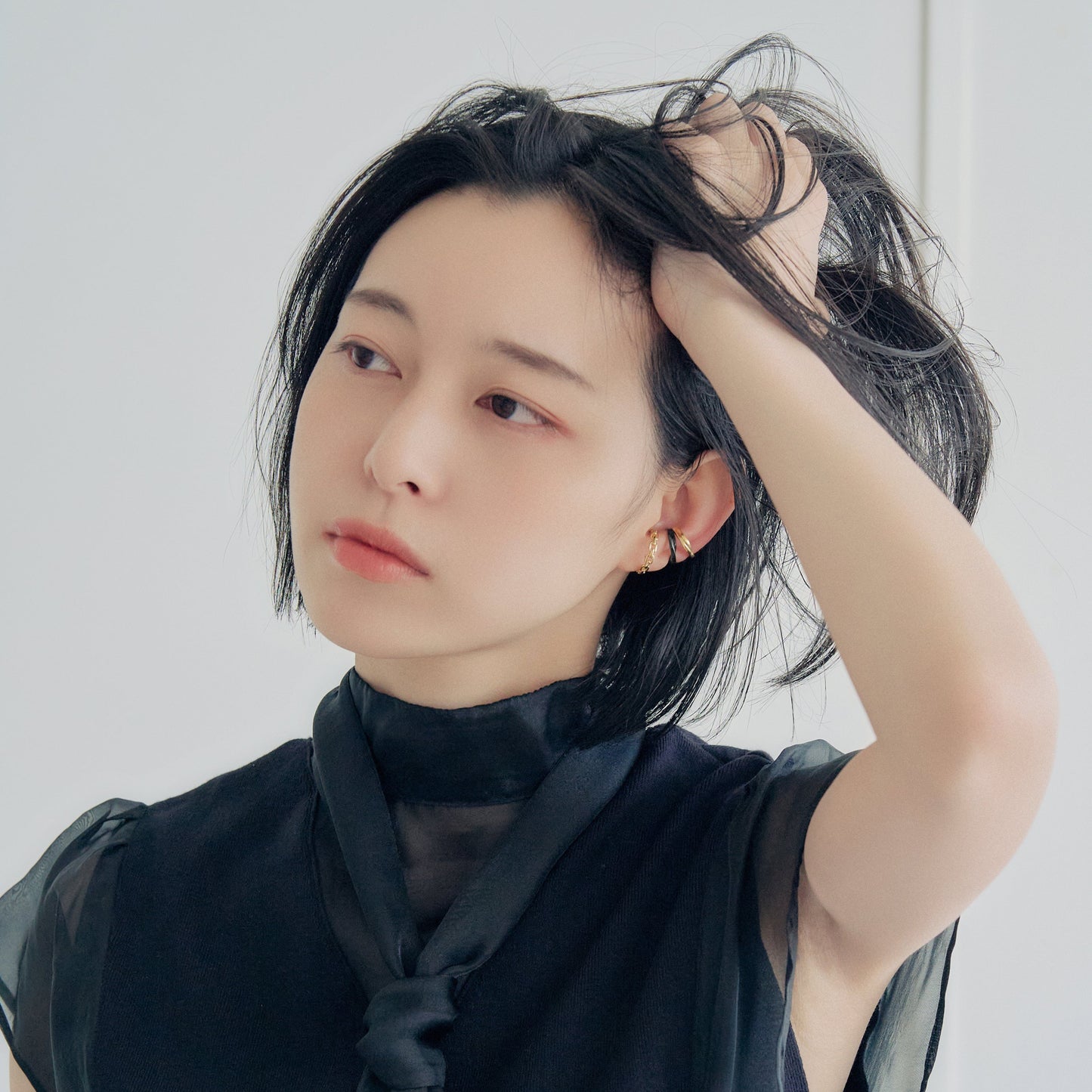 SV925 ユニセックス チェーン風 イヤーカフ(W/Y/B)