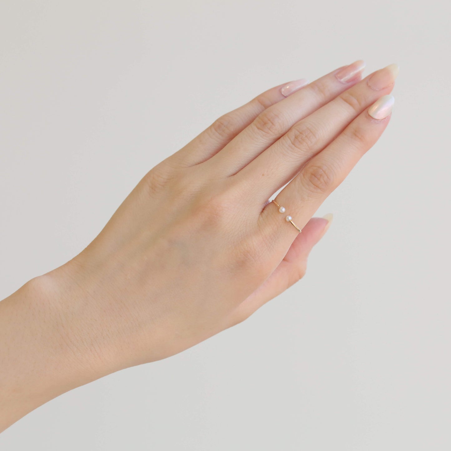 K10 イヤーカフ(パール×丸線)M/L