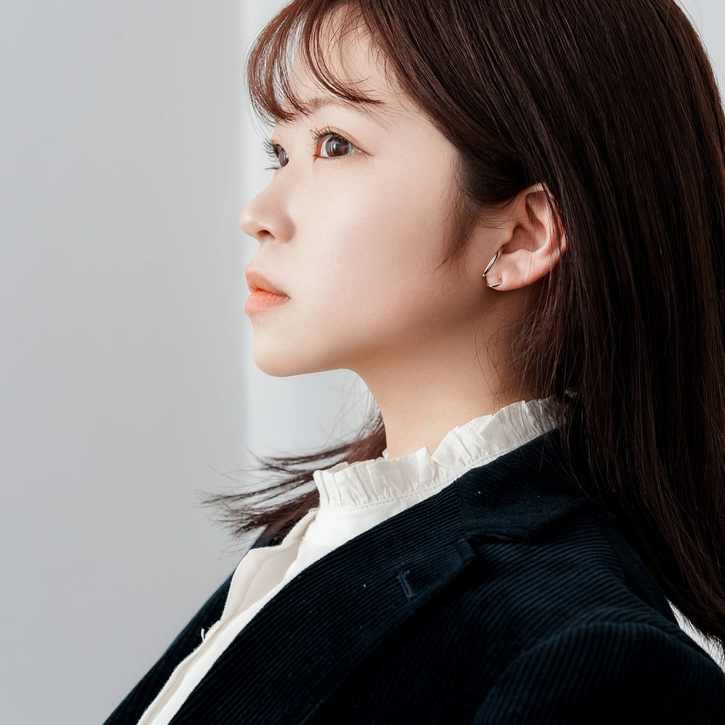 【片耳】SV925 ユニークデザイン ピアス(ホワイト)