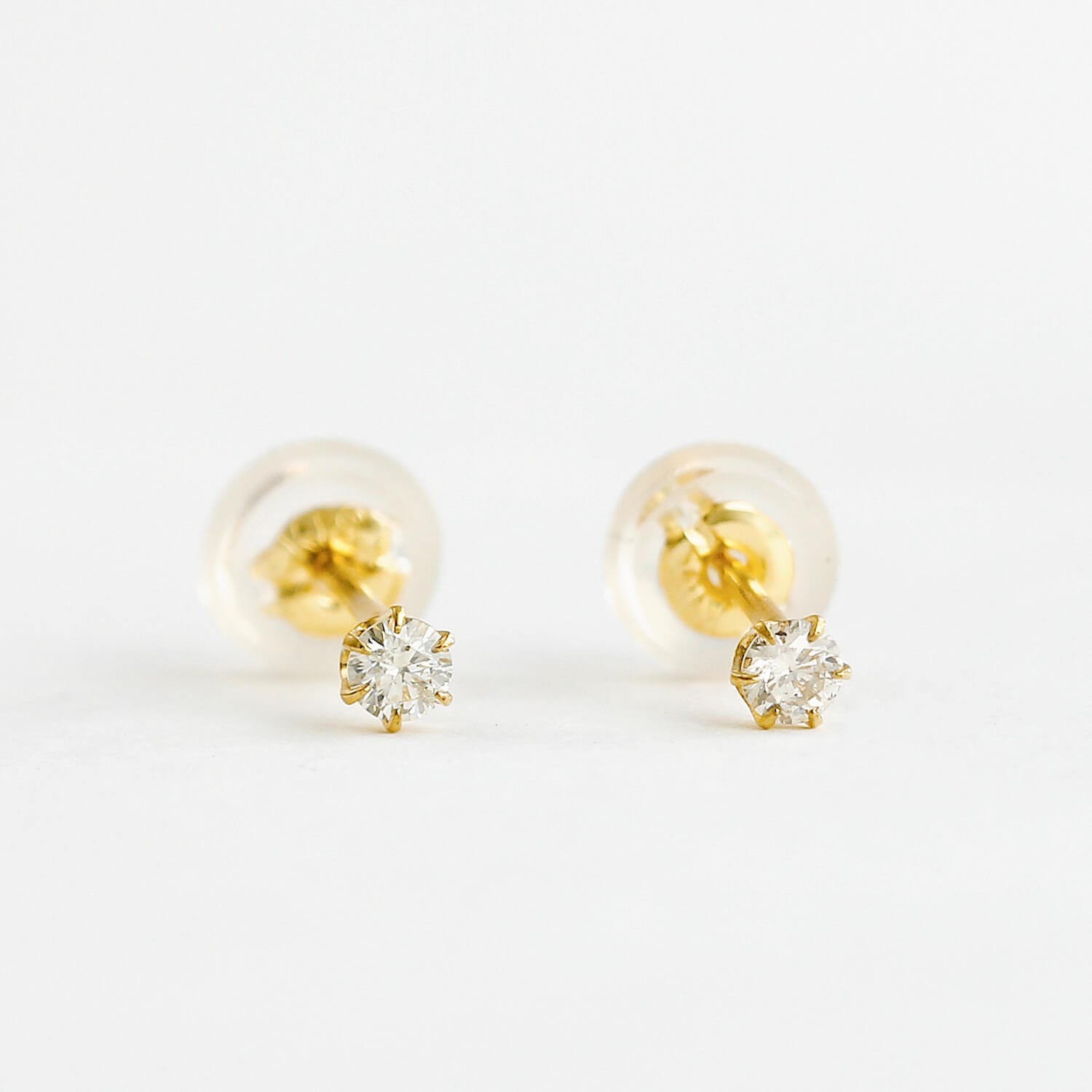 ダイヤモンドピアス k18wg ピアス スタッドピアス 0.16ct