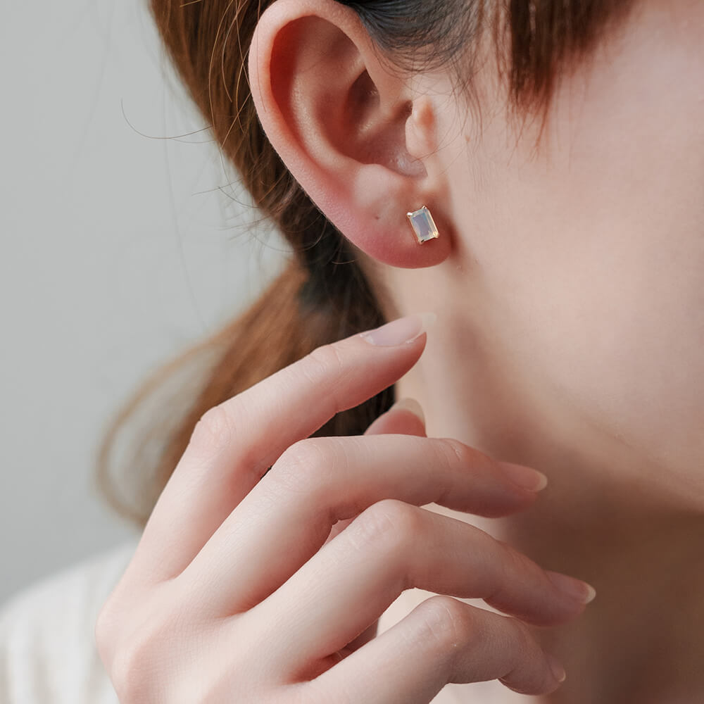 K10 オパール スタッドピアス(スクエア)