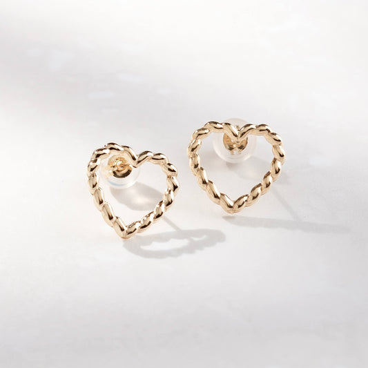 K10 オープンモチーフ スタッドピアス(ねじり-ハート)