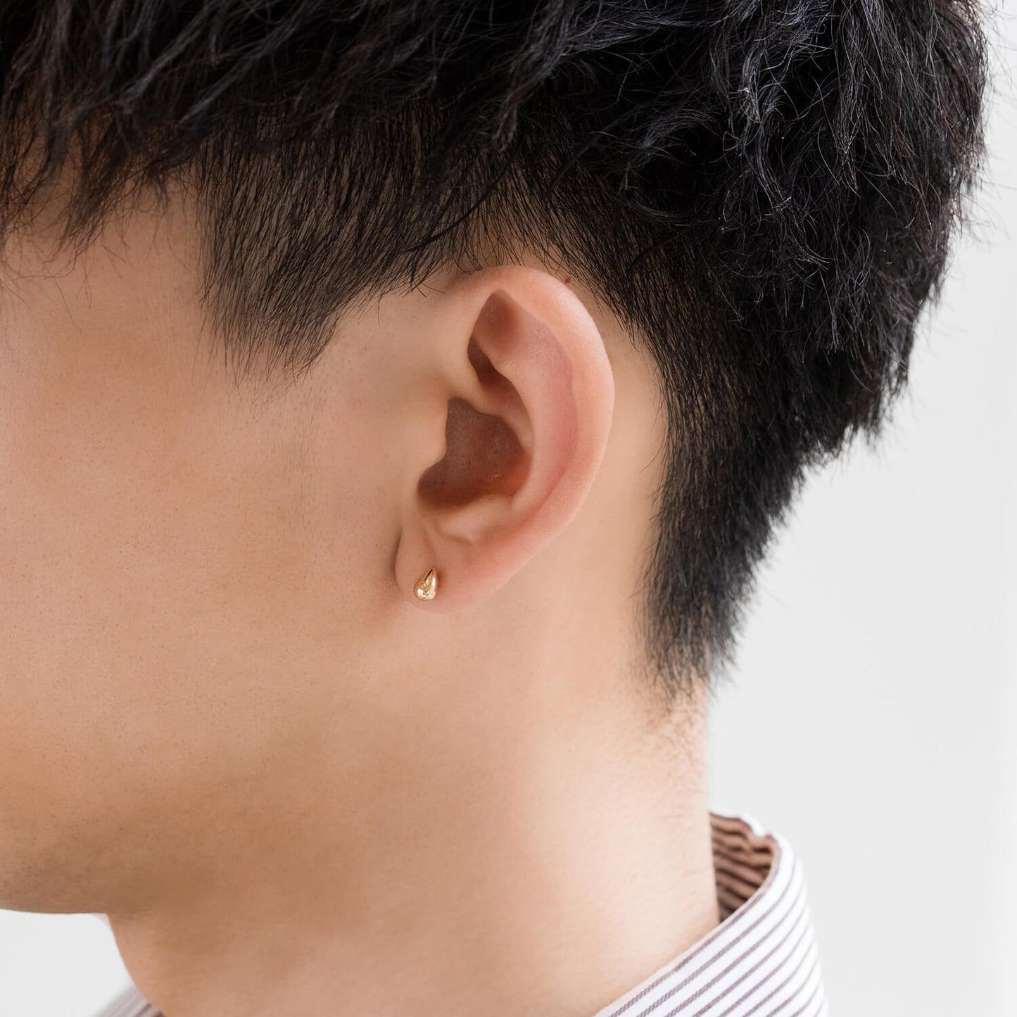 【片耳】K18 地金 中空 ピアス(ツユ:大)