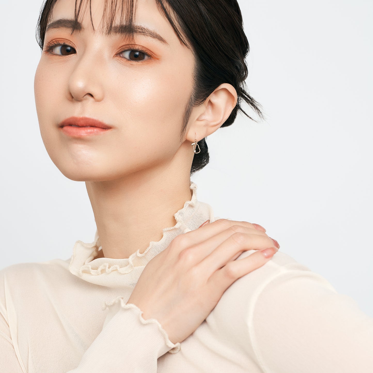 K10 洋ナシモチーフ フックピアス