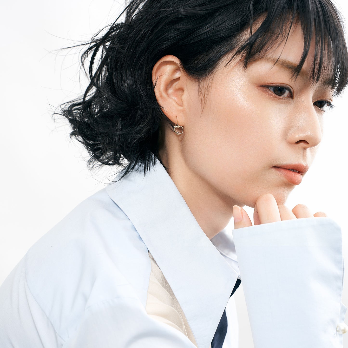 K10 リンゴモチーフ フックピアス