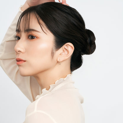 K10 リンゴモチーフ フックピアス