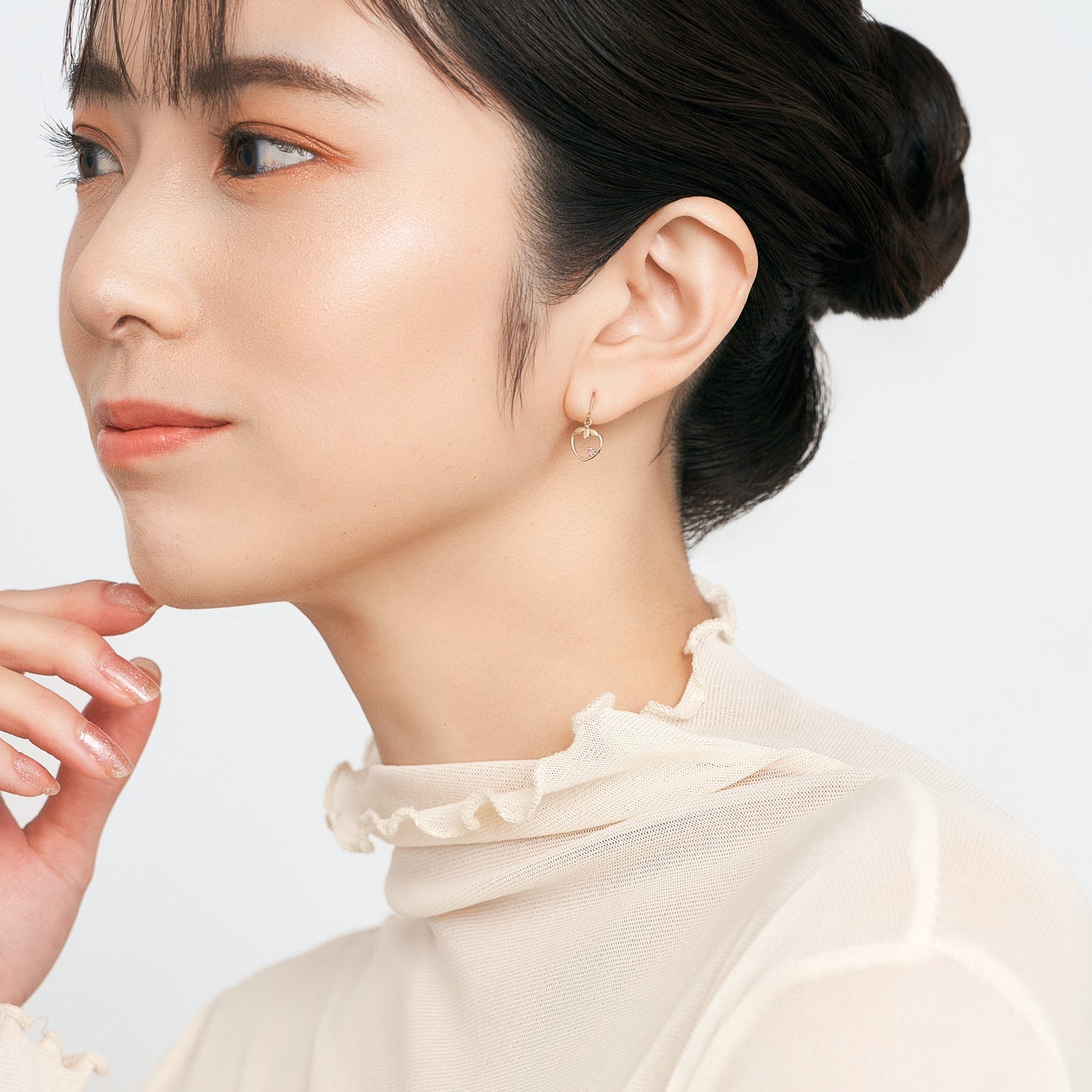 K10 イチゴモチーフ フックピアス