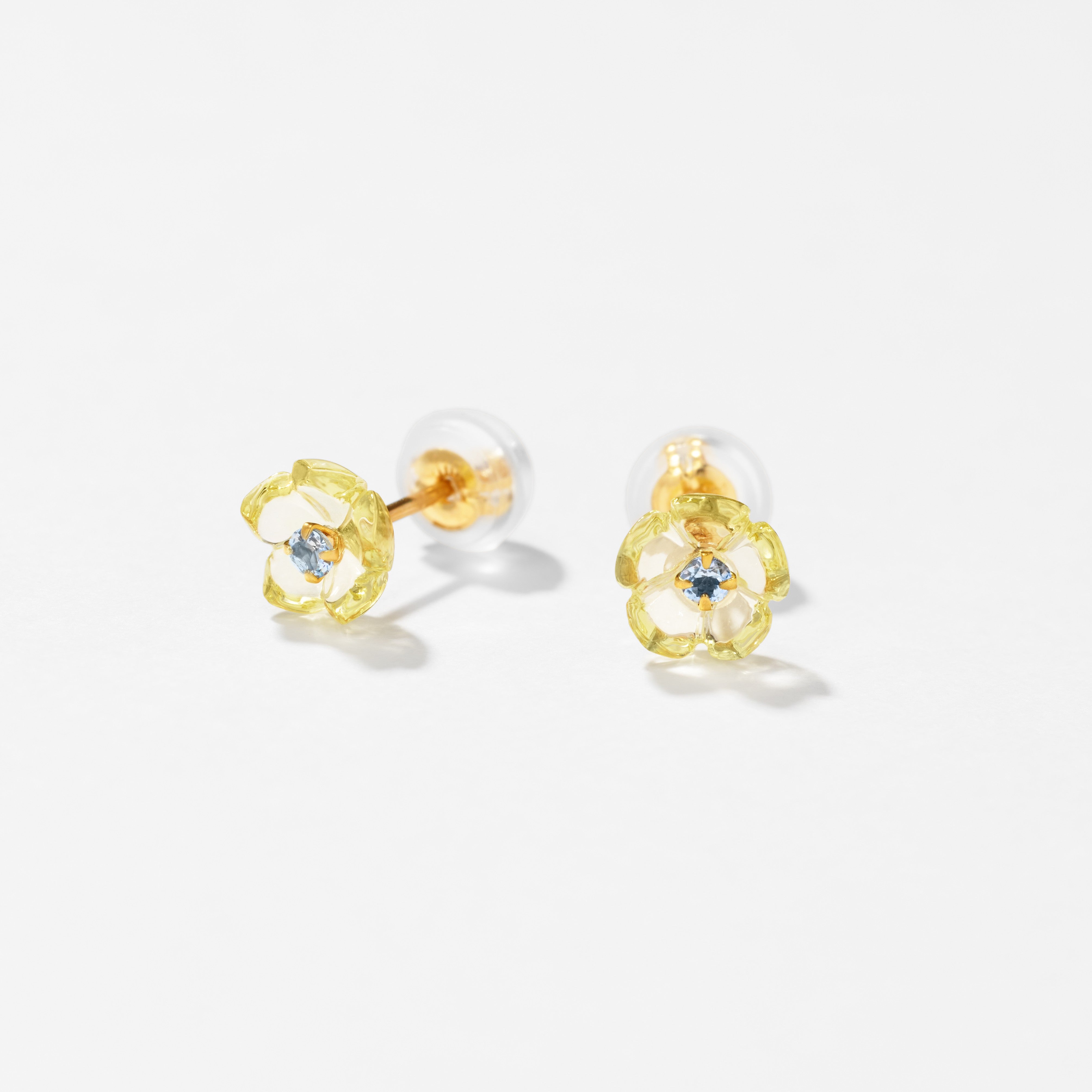 K10 フラワー スタッドピアス（イエロー） - me.（エムイードット）