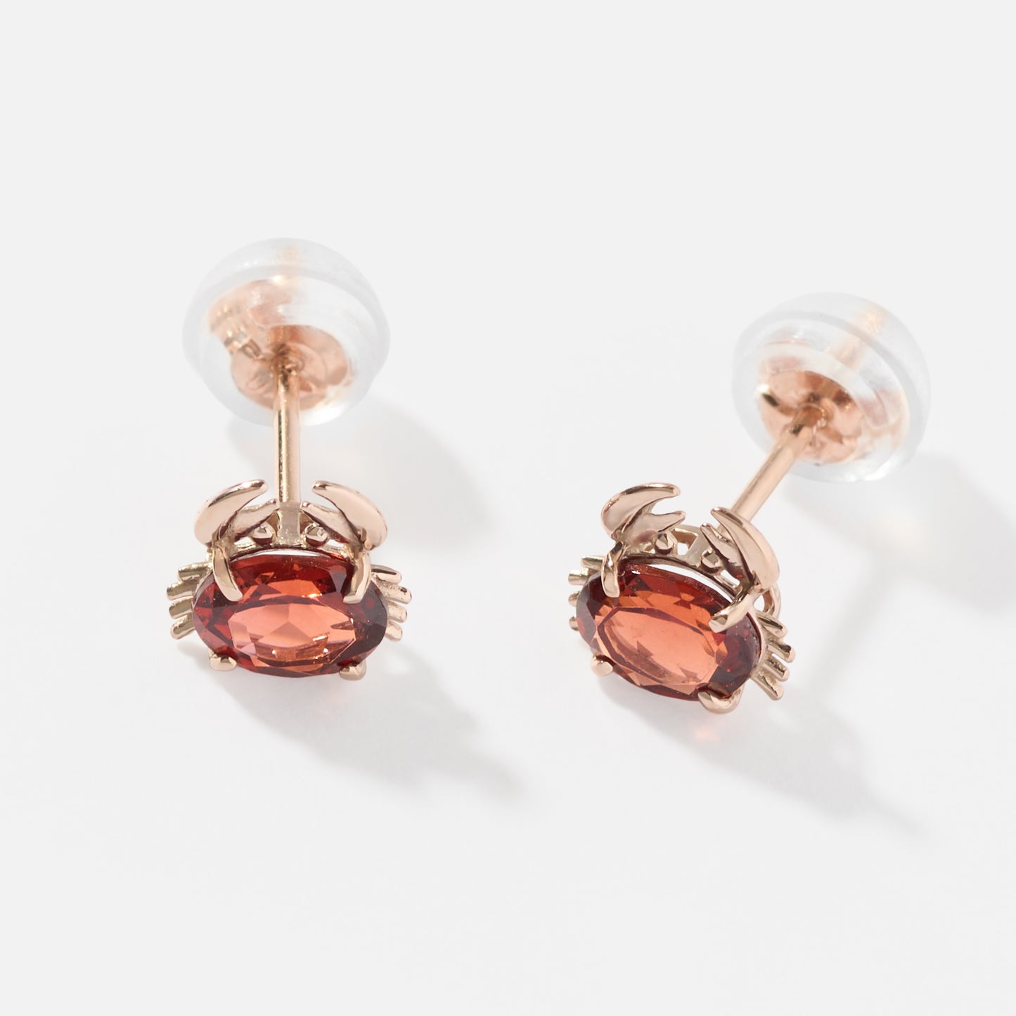 K10 カニ スタッドピアス（レッド）