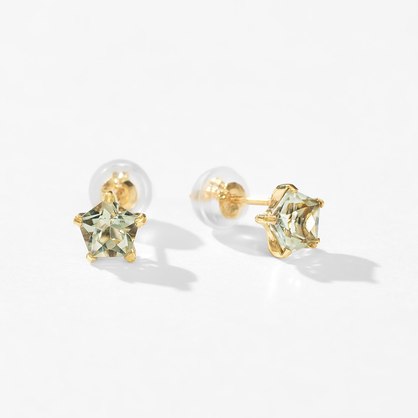 K10 星 スタッドピアス（グリーンアメジスト)