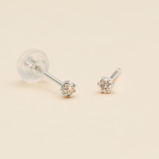 【限定】PT900 一粒ダイヤモンド スタッドピアス 計0.08ct
