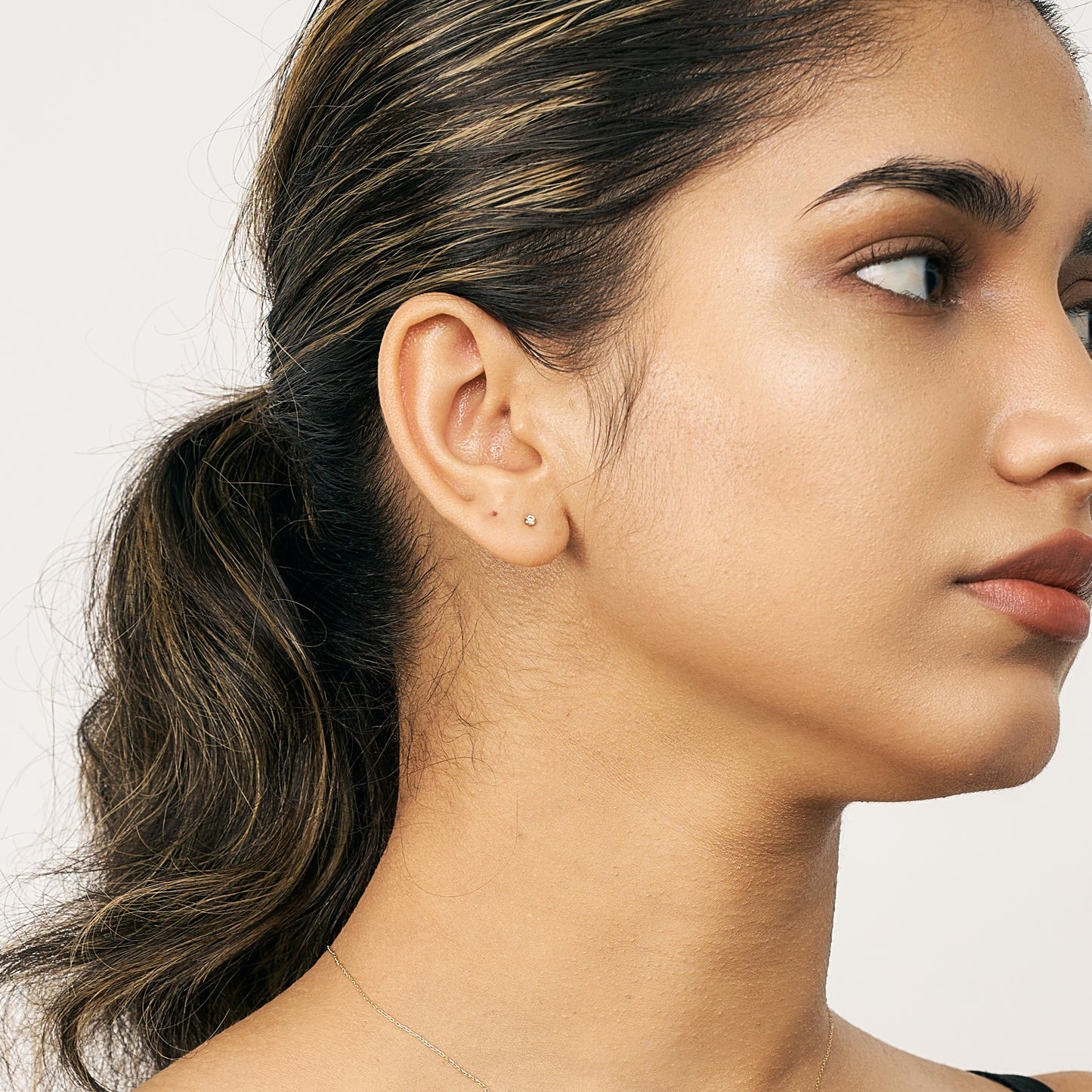 【限定】K10YG  一粒ダイヤモンド スタッドピアス 計0.08ct