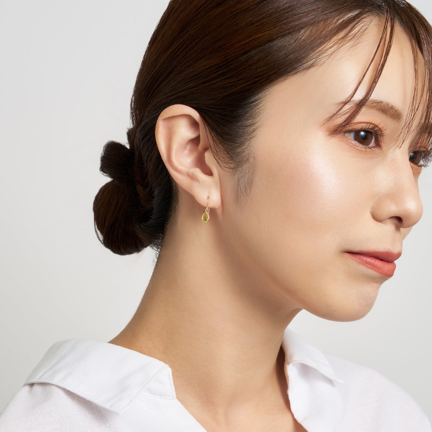 K10 ペリドット フックピアス