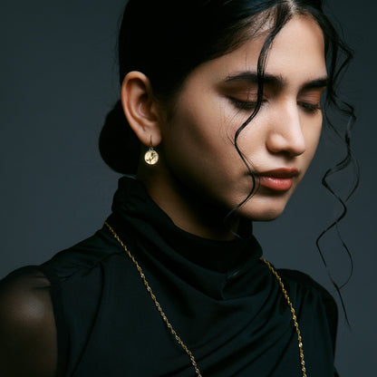 K10 馬 フックピアス