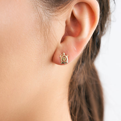 K10 カメ スタッドピアス