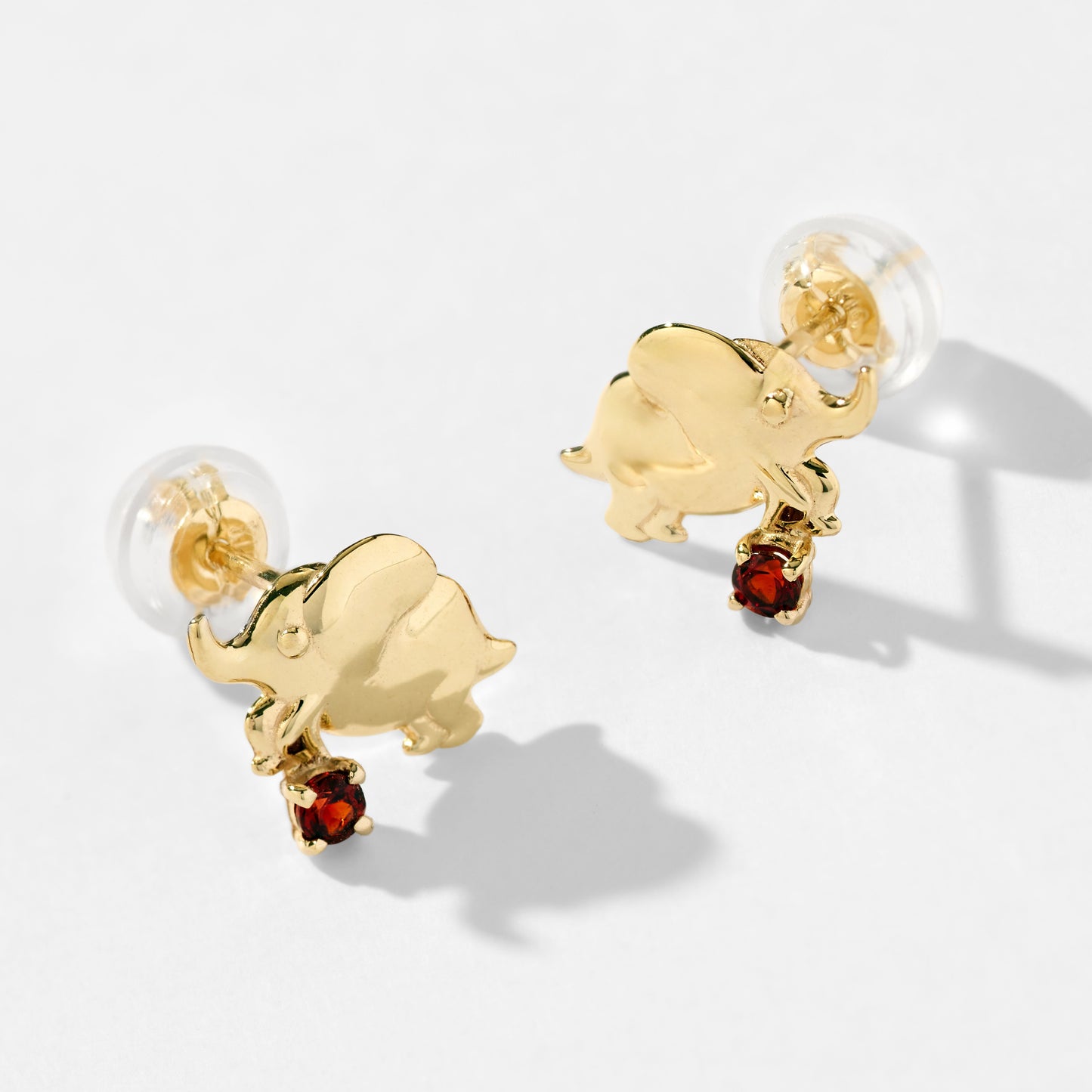 K10 ゾウ スタッドピアス