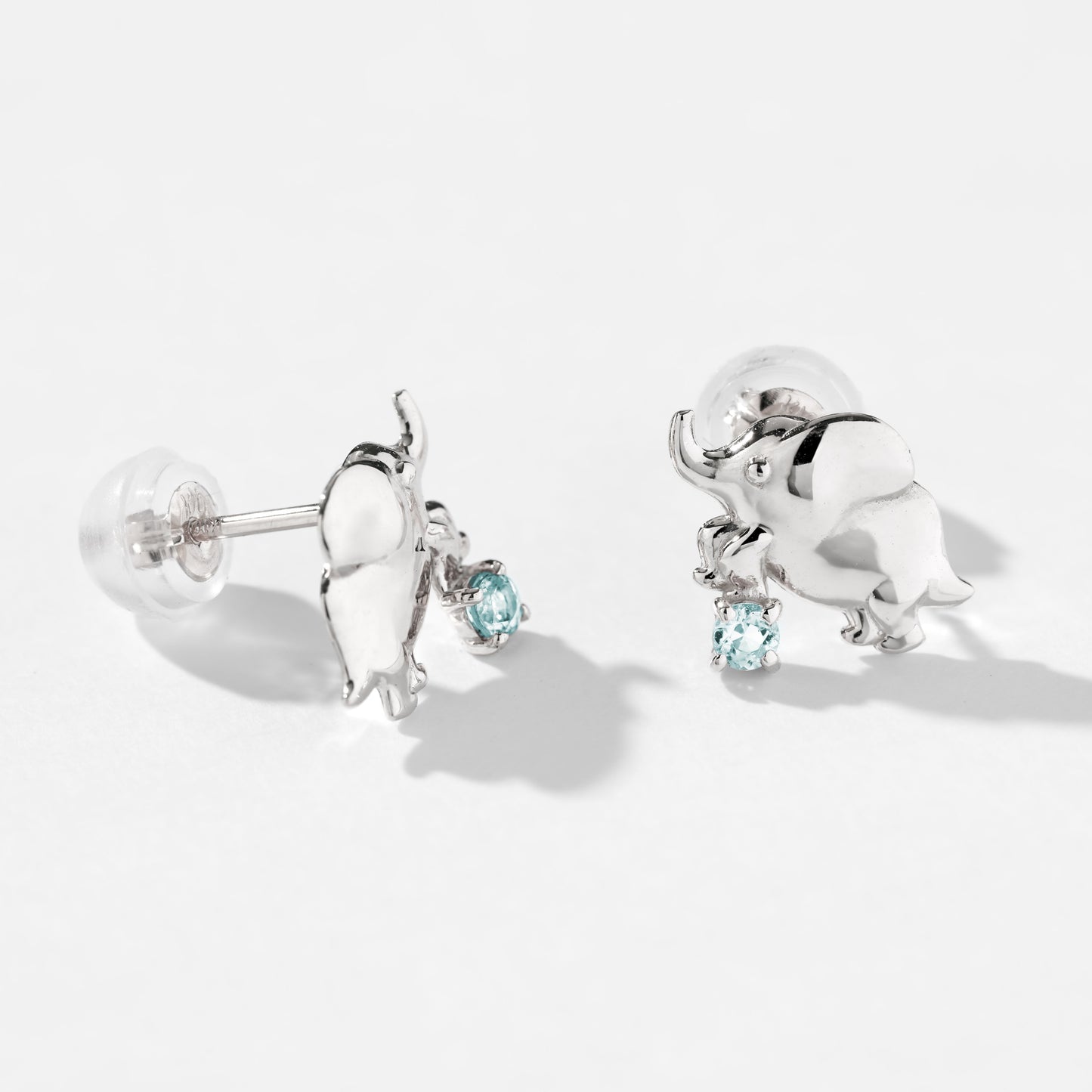 K10WG ゾウ スタッドピアス