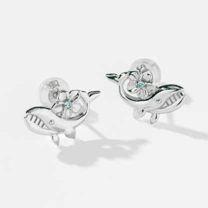 K10WG クジラ スタッドピアス