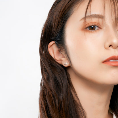 K10WG ネコ×サカナ スタッドピアス