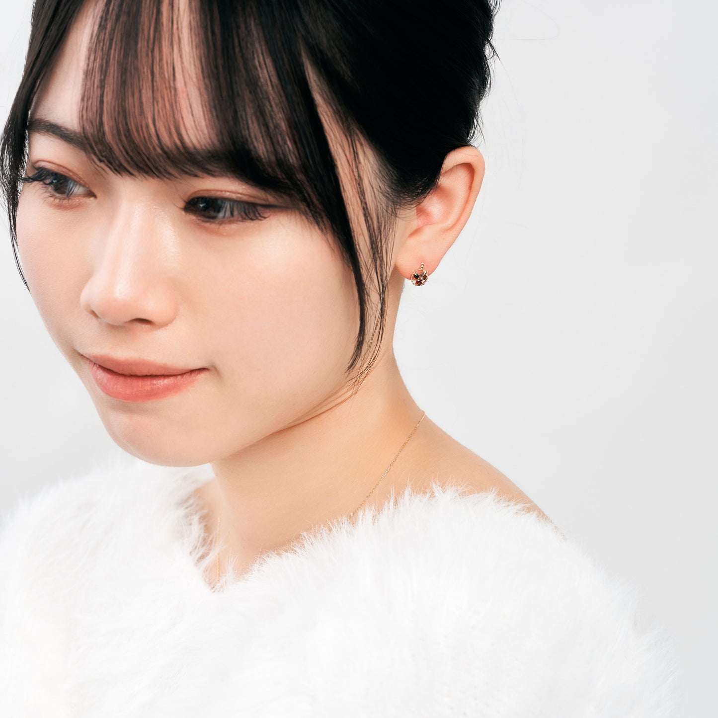 K10 カラーストーンスタッドピアス（レッド）