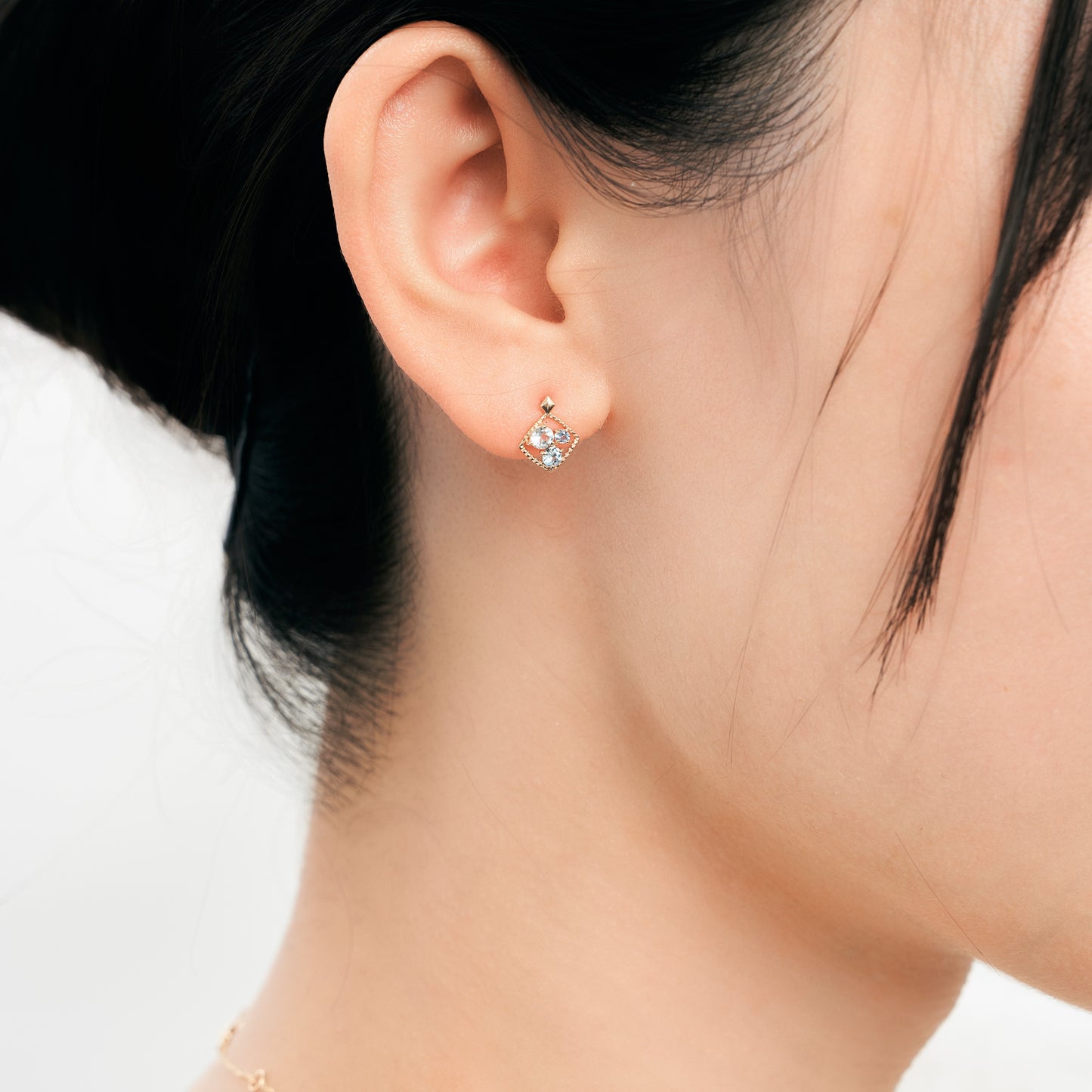 K10 カラーストーンスタッドピアス（ブルー）