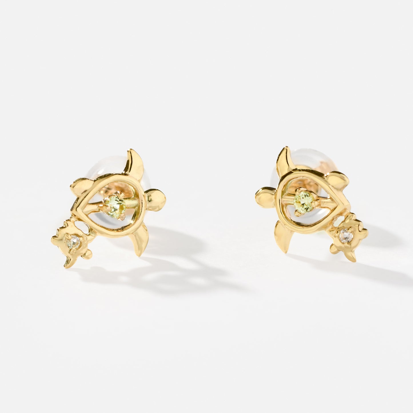 K10 親子カメ スタッドピアス