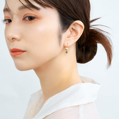 K10 ネコ フックピアス