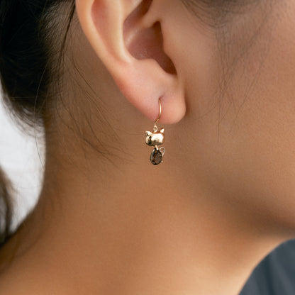 K10 ネコ フックピアス