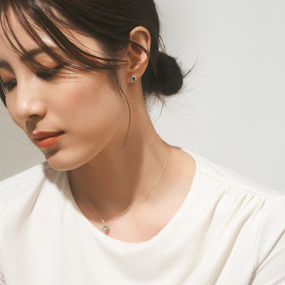 K10 カメ スタッドピアス