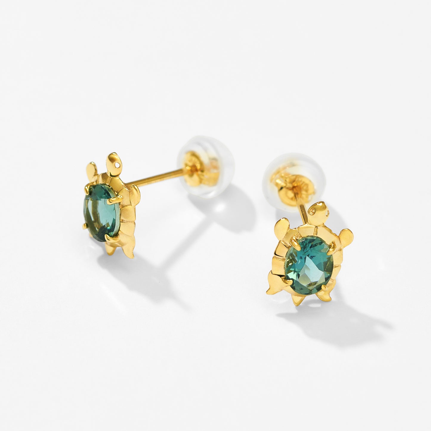 K10 カメ スタッドピアス