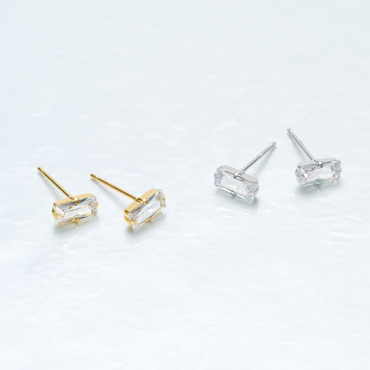 K10YG/WG キュービックジルコニア スタッドピアス