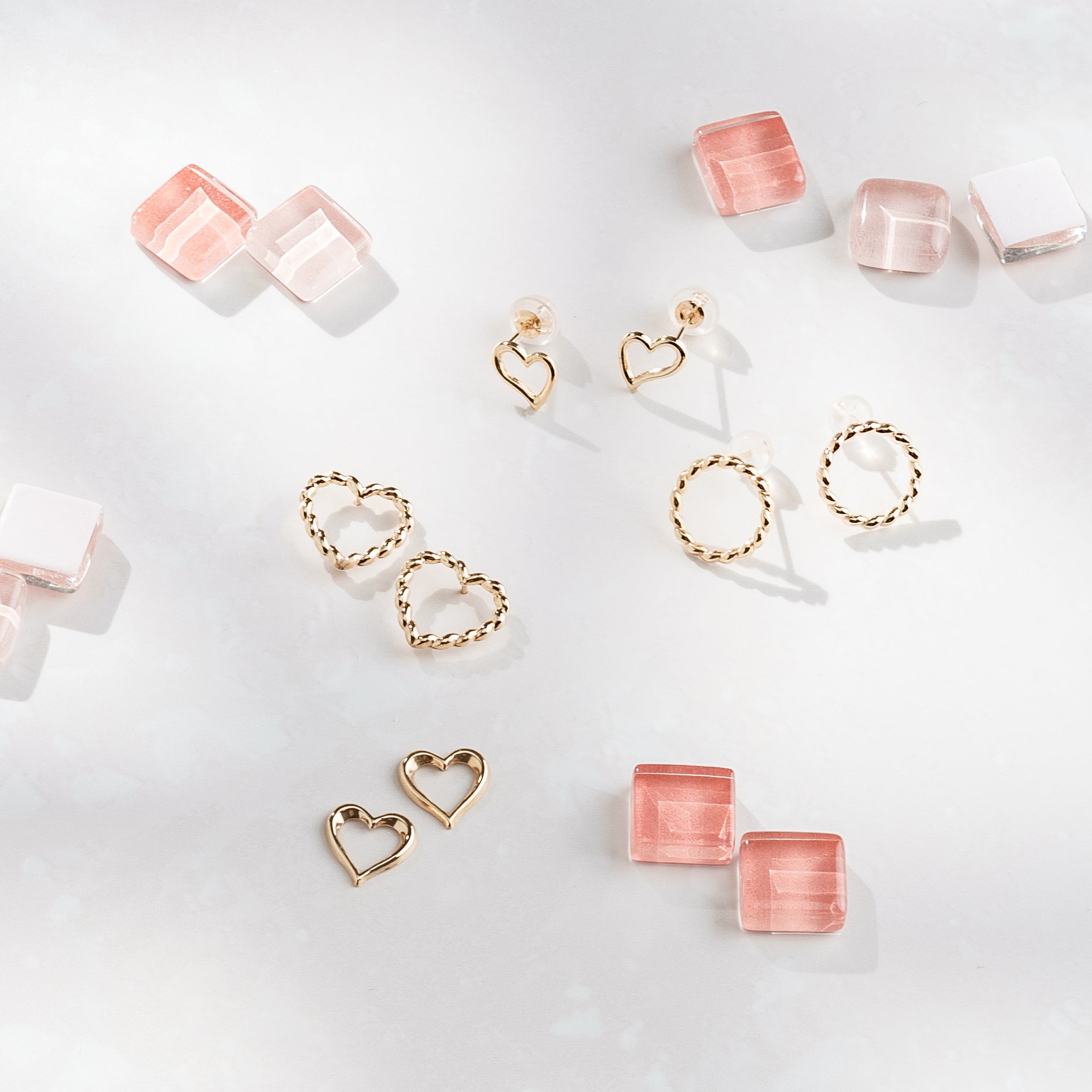 K10 オープンモチーフ スタッドピアス（ねじり-サークル）- me