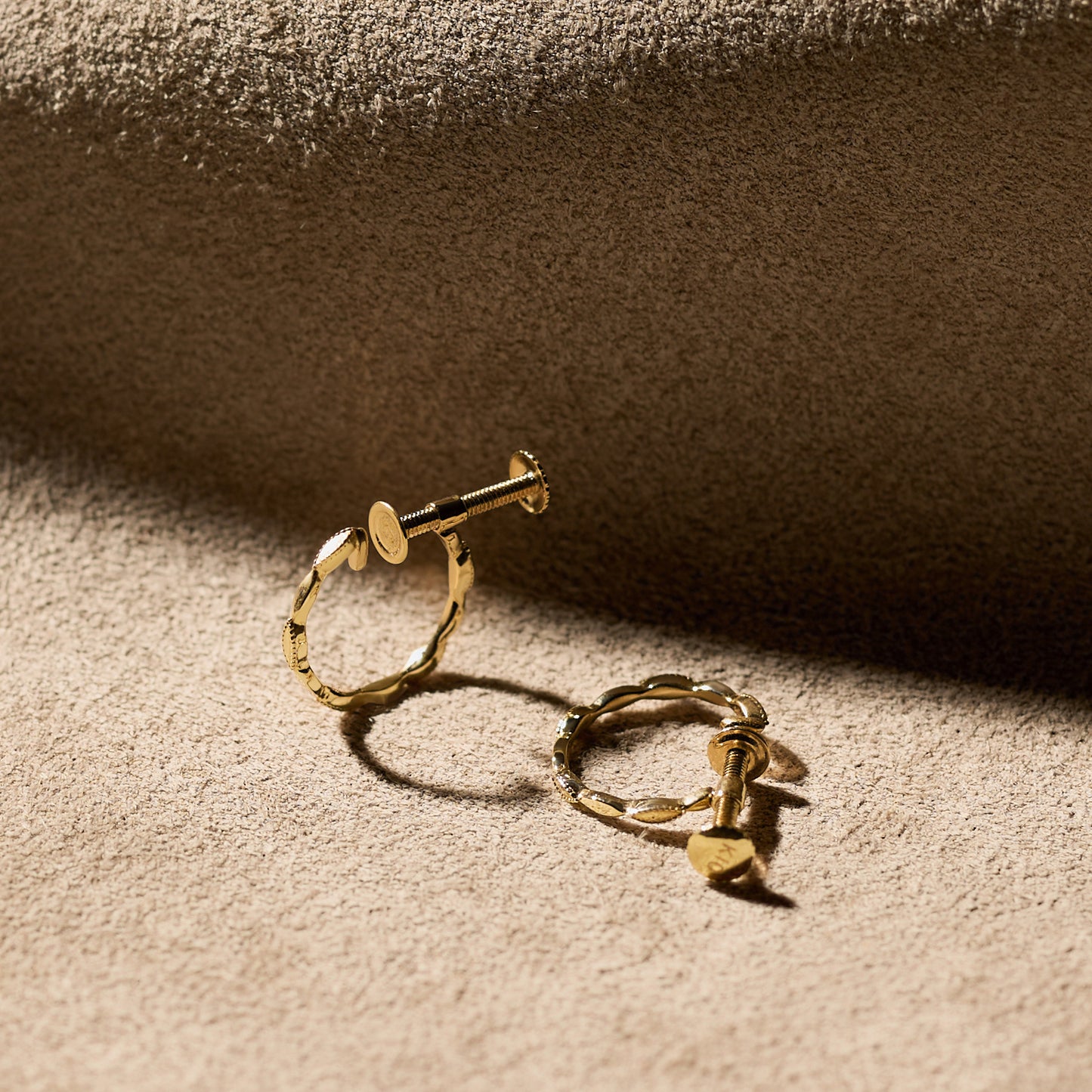 K10 ネジ式 フープイヤリング （01）（YG/WG）