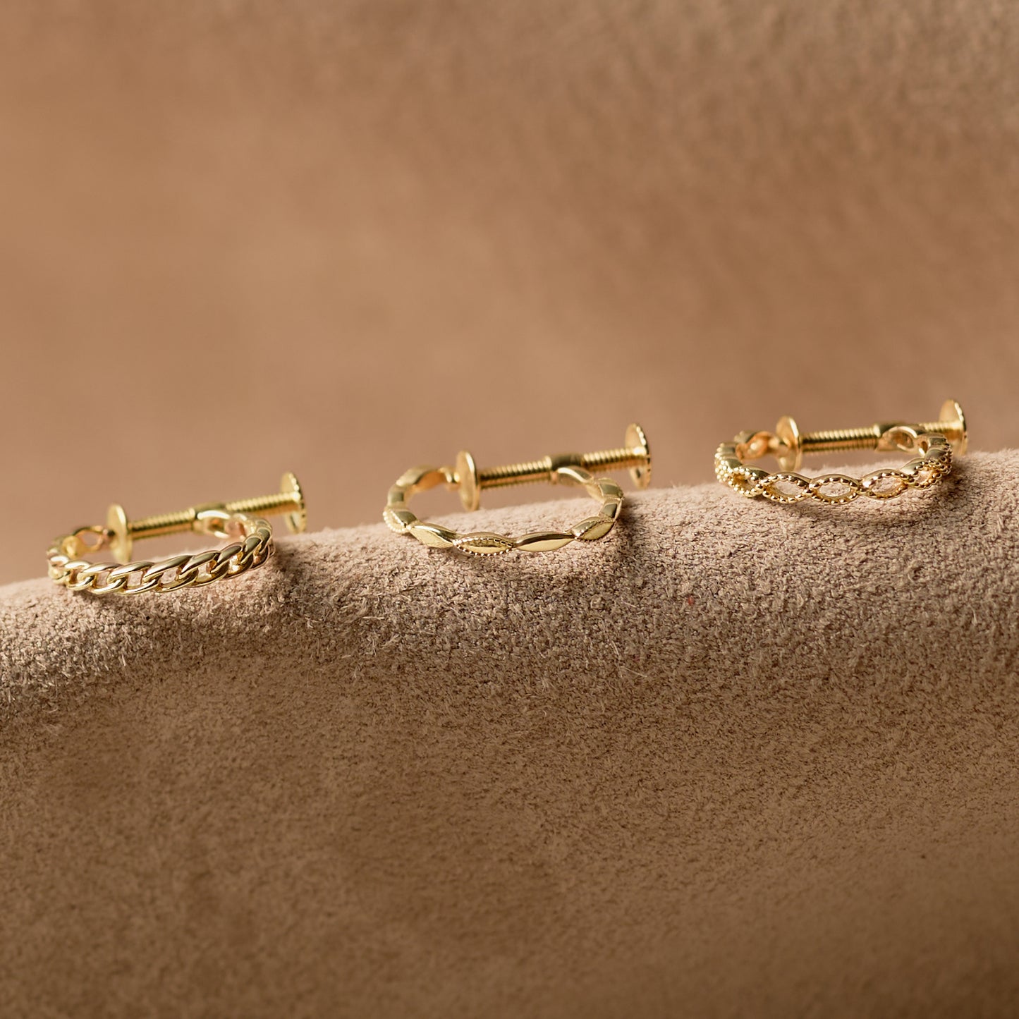 K10 ネジ式 フープイヤリング（02）（YG/WG）