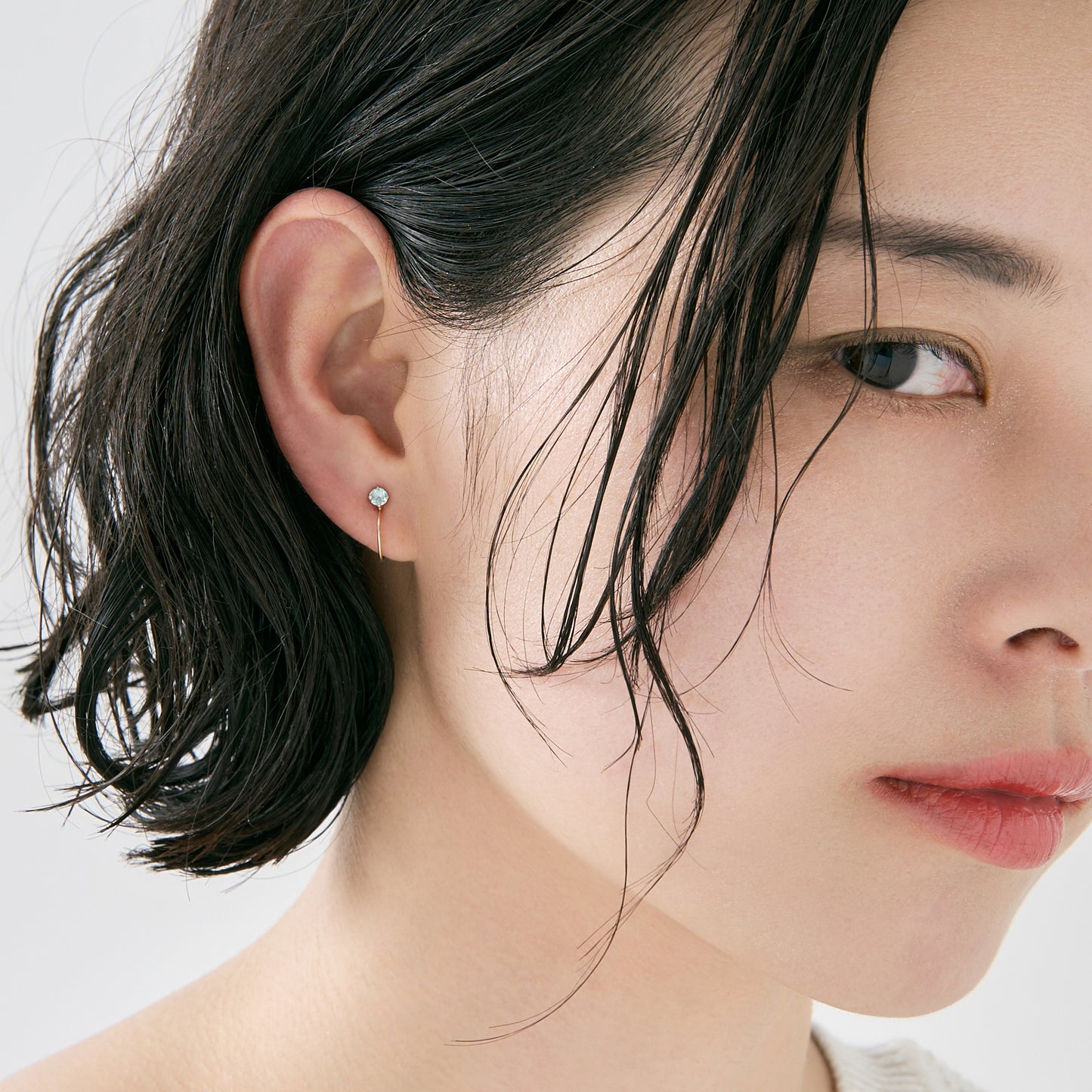 K10 誕生石 イヤリング（3月：アクアマリン）