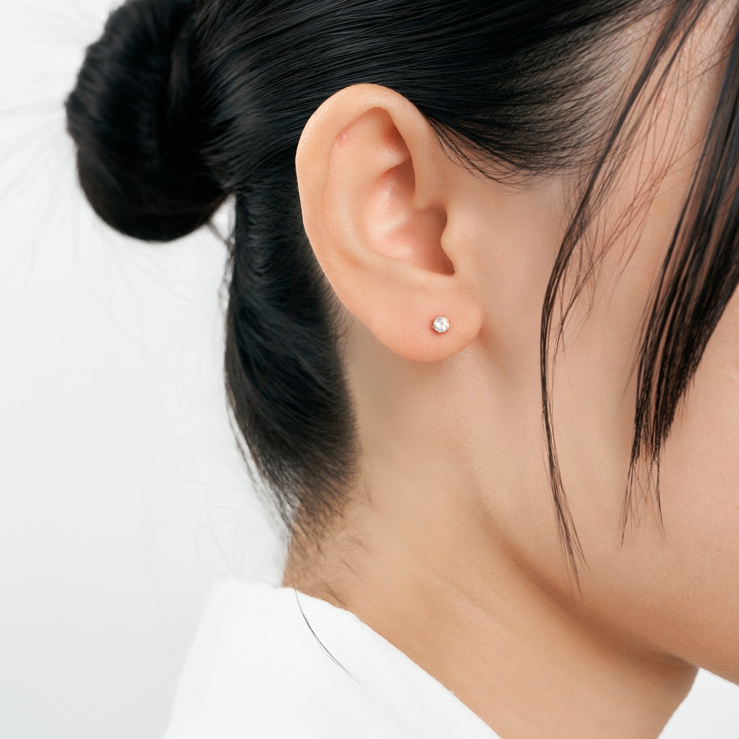 K18  誕生石 スタッドピアス 3mm（6月：ムーンストーン）