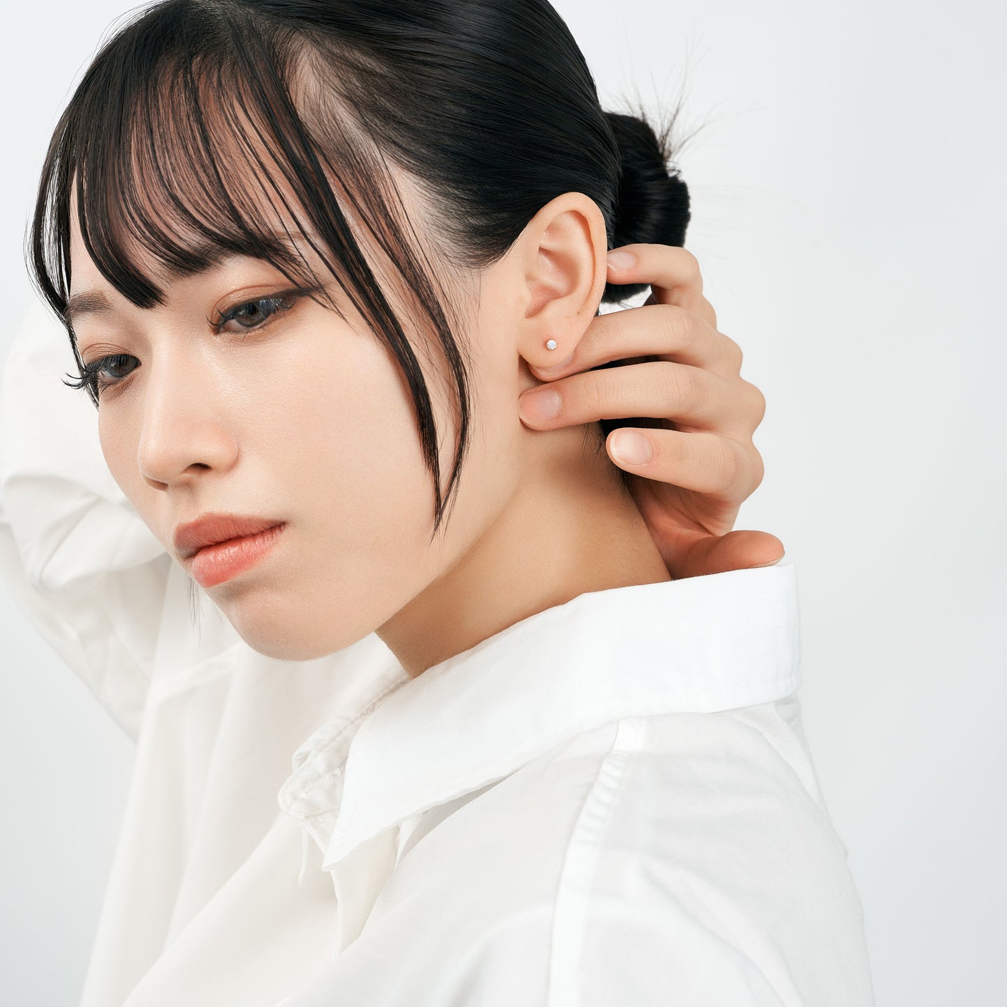 K18  誕生石 スタッドピアス 3mm（6月：ムーンストーン）